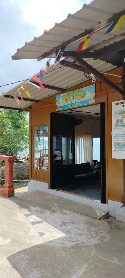 勒斯图木屋 Kampong Ayer Batang 外观 照片